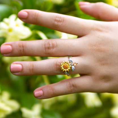 Anillo Girasol con Abeja